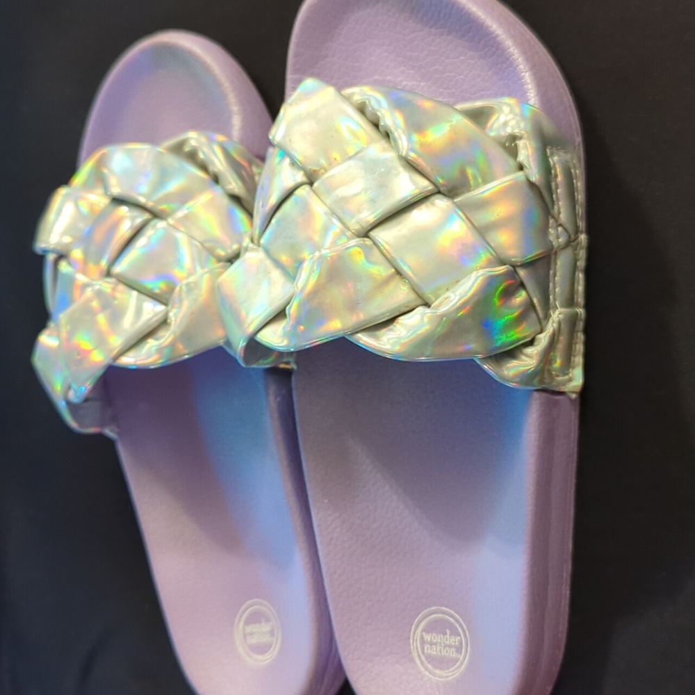 Sandals - Picture 2 of 3